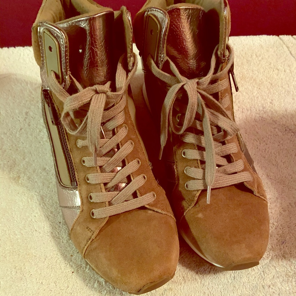 Suede Nude/Tan Aldo Sneakers